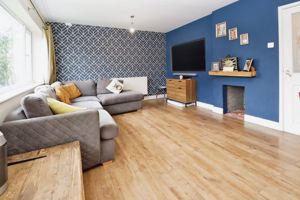 CHURCHILL CLOSE- click for photo gallery